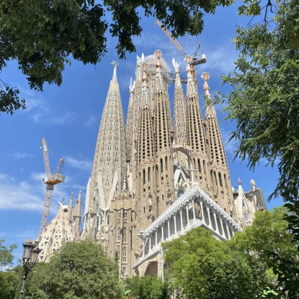 Barcelona: Sagrada Familia Reserved Access – Skip The Line Tickets